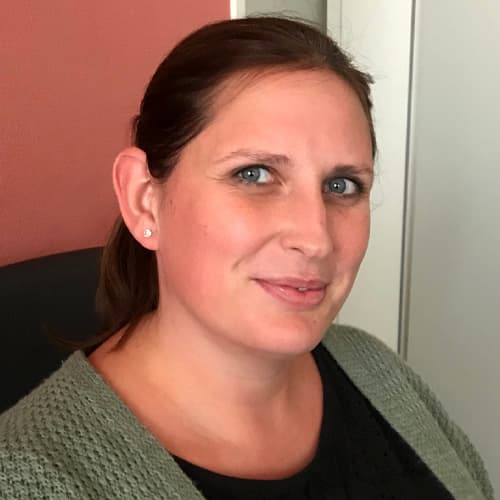 Hebamme Mandy Hilpert - Geburtshilfe, Akupunktur und K-Taping am Klinikum Ebersberg